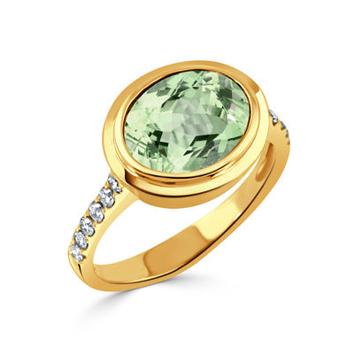Mint Mojito - 18k Yellow Gold Diamond Ring With Green Amethyst Center